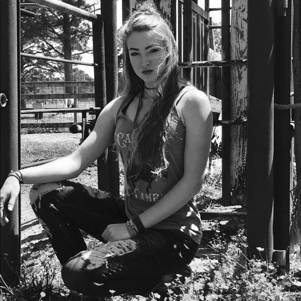 Meet your Posher, Josie